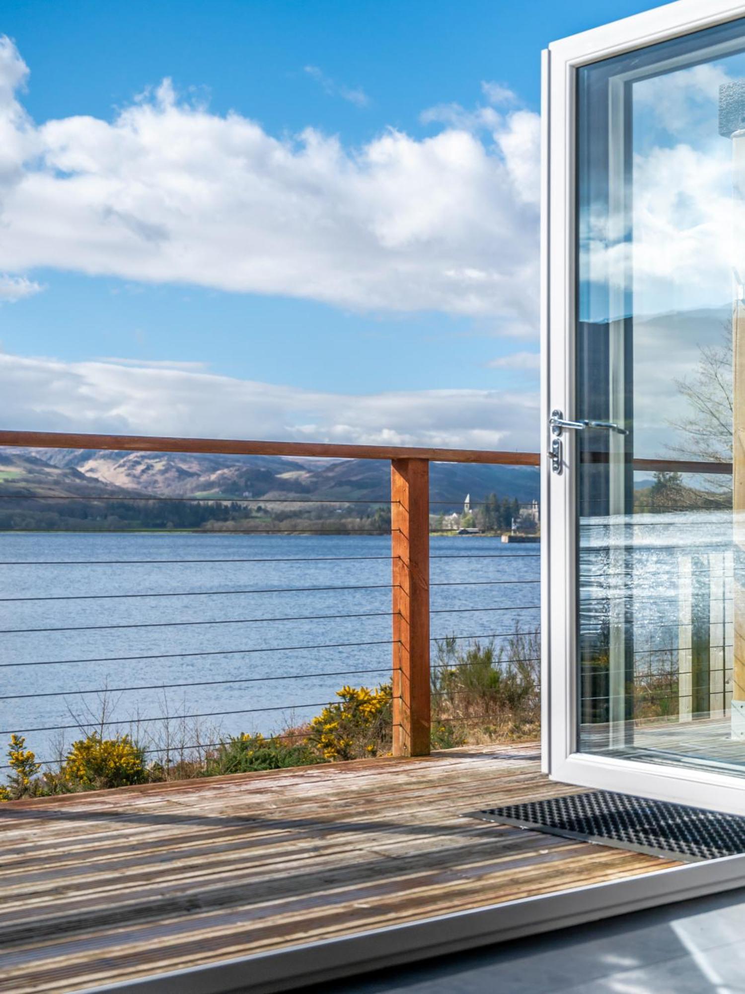 Shoreland Lodges - Holly Lodge Fort Augustus Exterior photo